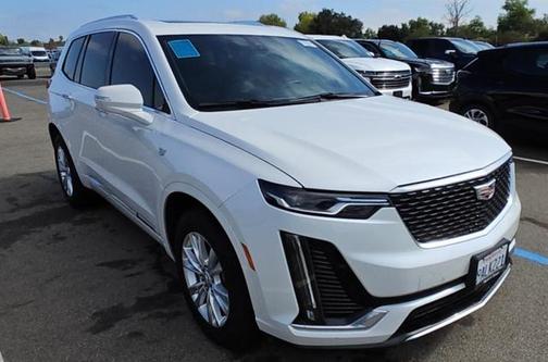 2022 Cadillac XT6 Luxury FWD