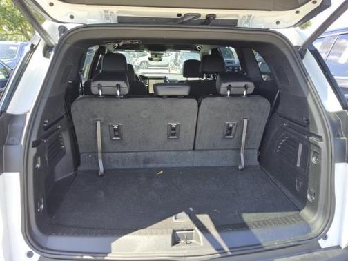 Summit White 2026 GMC Acadia Elevation FWD