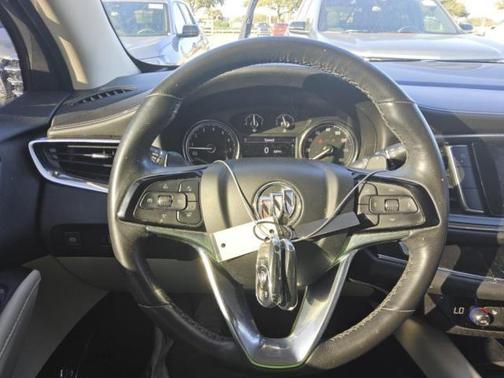 2024 Buick Enclave Essence FWD