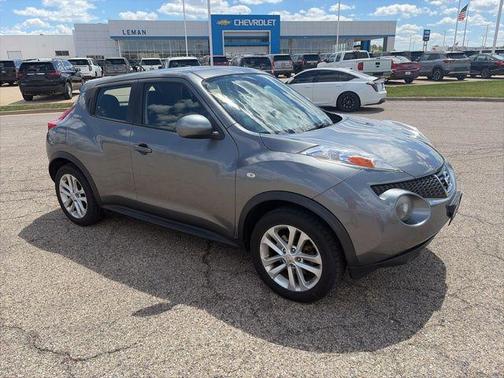 Gun Metallic Pearl Metallic 2012 Nissan Juke S