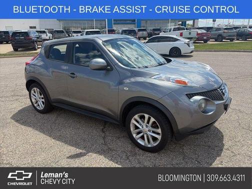Gun Metallic Pearl Metallic 2012 Nissan Juke S