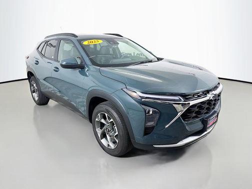 Cypress Gray 2025 Chevrolet Trax LT