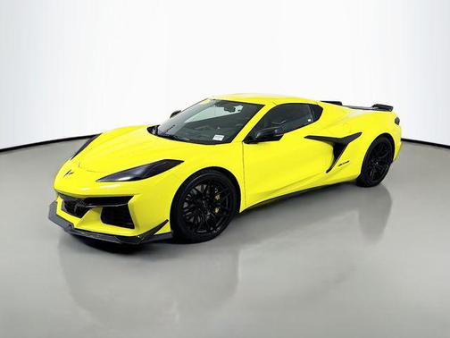 Accelerate Yellow Metallic 2023 Chevrolet Corvette Z06