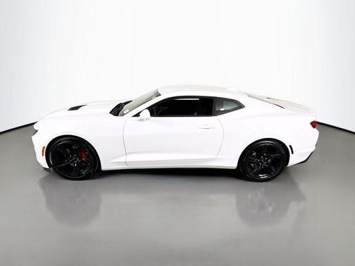 2021 Chevrolet Camaro RWD Coupe LT1