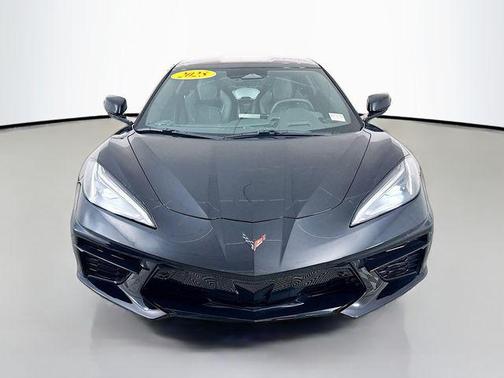 2025 Chevrolet Corvette Stingray w/2LT