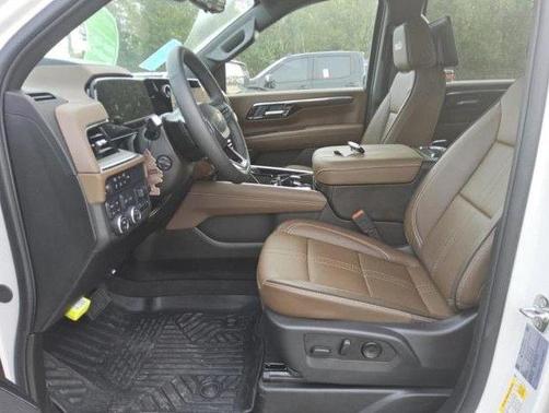 Iridescent Pearl Tricoat 2025 Chevrolet Tahoe 4WD High Country