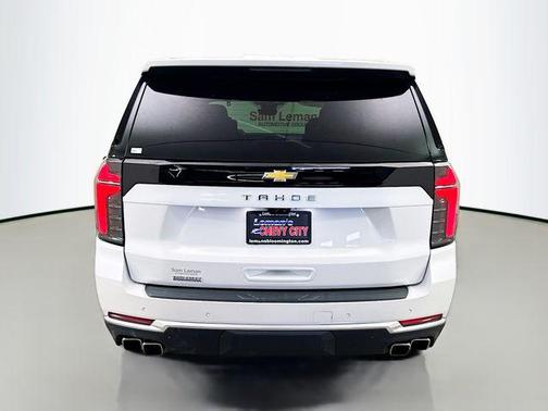 Iridescent Pearl Tricoat 2025 Chevrolet Tahoe 4WD High Country