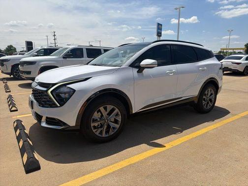 Glacial White Pearl 2023 Kia Sportage SX
