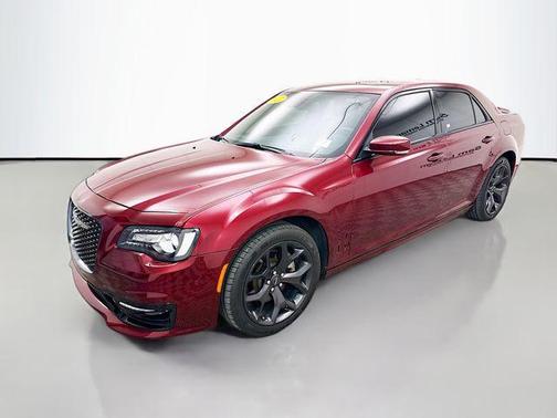 Velvet Red Pearlcoat 2022 Chrysler 300 S