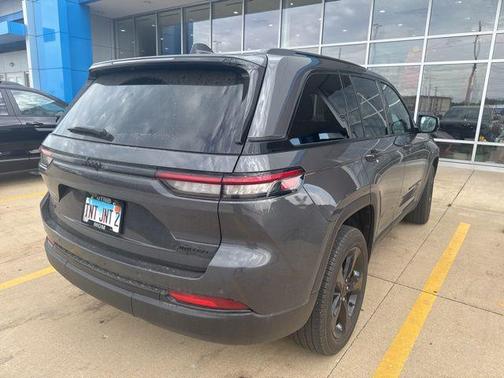 2025 Jeep Grand Cherokee Limited X