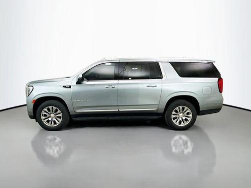Sterling Metallic 2023 GMC Yukon XL Denali