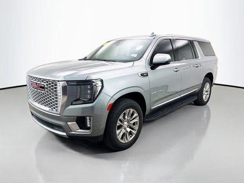 Sterling Metallic 2023 GMC Yukon XL Denali