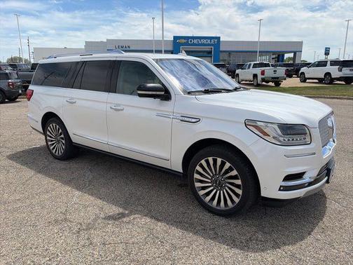 White Platinum Metallic Tri-Coat 2019 Lincoln Navigator L Reserve