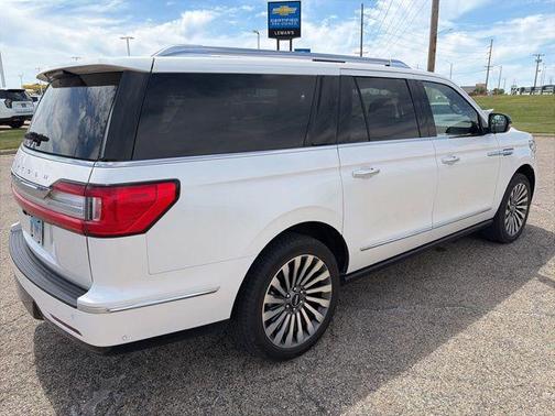 White Platinum Metallic Tri-Coat 2019 Lincoln Navigator L Reserve