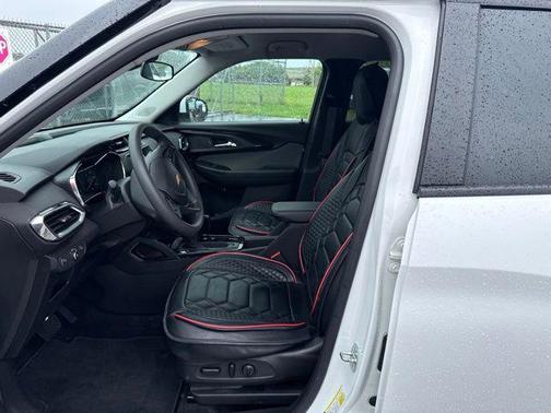 Summit White 2023 Chevrolet Trailblazer LT