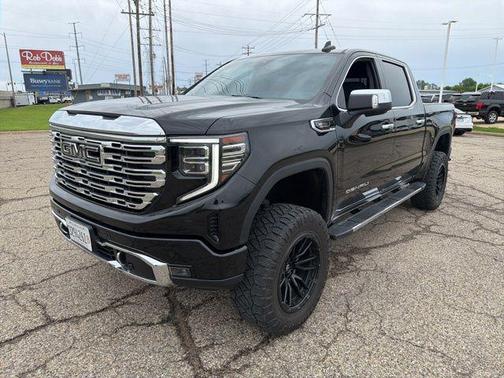 Onyx Black 2022 GMC Sierra 1500 Denali