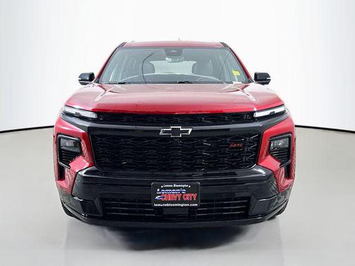 Radiant Red Tintcoat 2026 Chevrolet Traverse RS