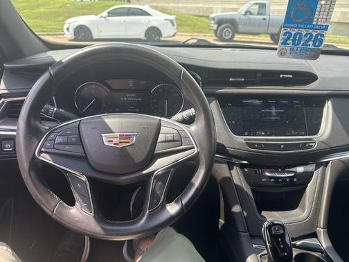 2020 Cadillac XT5 Luxury