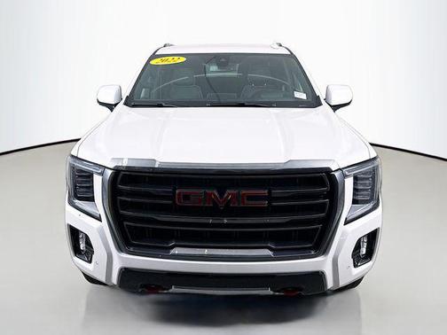 2022 GMC Yukon XL 4WD AT4