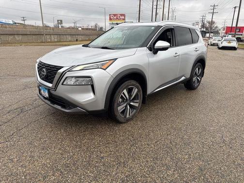 2022 Nissan Rogue SL