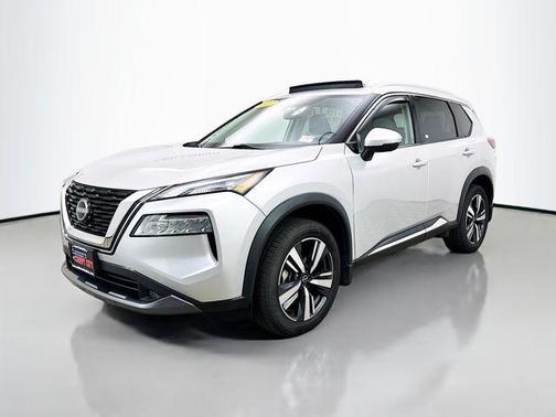 2022 Nissan Rogue SL