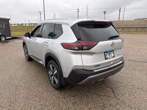 2022 Nissan Rogue SL