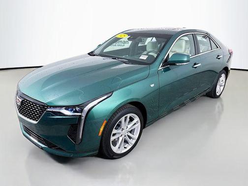 2025 Cadillac CT4 Luxury