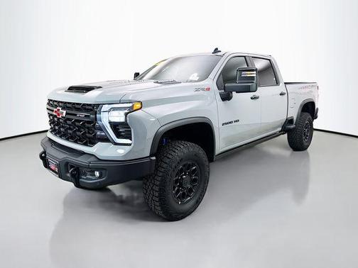 2025 Chevrolet Silverado 2500 4WD Crew Cab Standard Bed ZR2