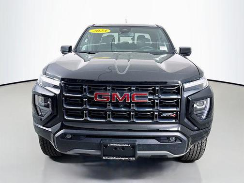 2023 GMC Canyon AT4