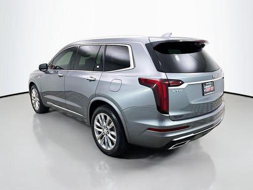 2022 Cadillac XT6 Premium Luxury FWD