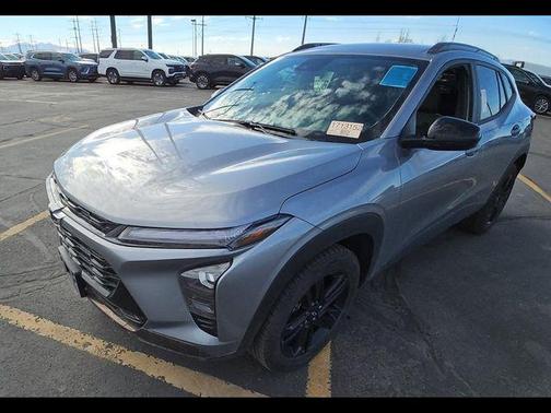 Sterling Gray Metallic 2024 Chevrolet Trax FWD ACTIV