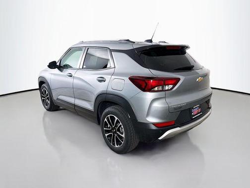 Sterling Gray Metallic 2024 Chevrolet Trailblazer LT