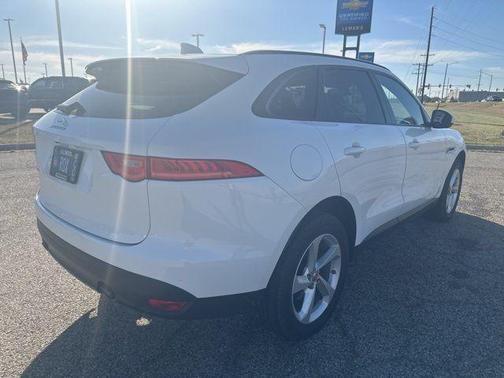 2018 Jaguar F-PACE 25t Premium