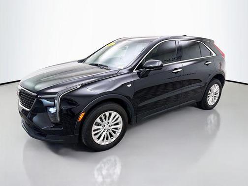 Stellar Black Metallic 2024 Cadillac XT4 Luxury