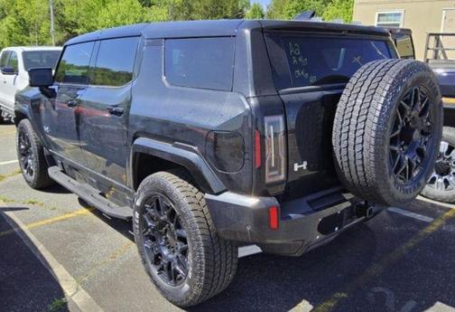 2024 GMC HUMMER EV SUV 2X