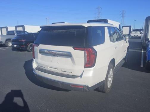 White Frost Tricoat 2024 GMC Yukon Denali