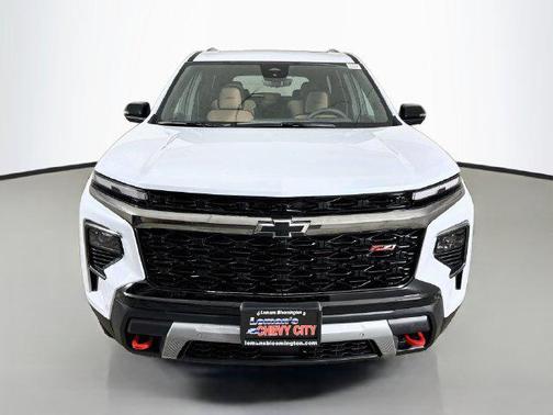 Polar White Tricoat 2027 Chevrolet Traverse AWD Z71