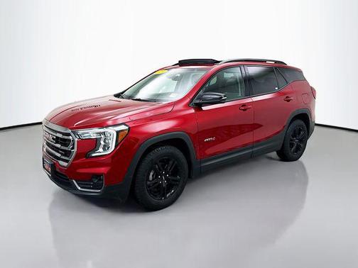 2024 GMC Terrain AWD AT4