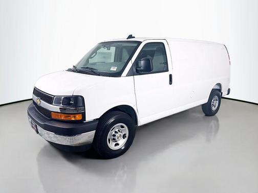 2025 Chevrolet Express 2500 RWD 2500 Regular Wheelbase WT