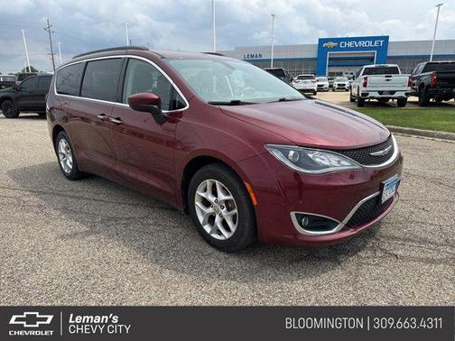 2017 Chrysler Pacifica Touring