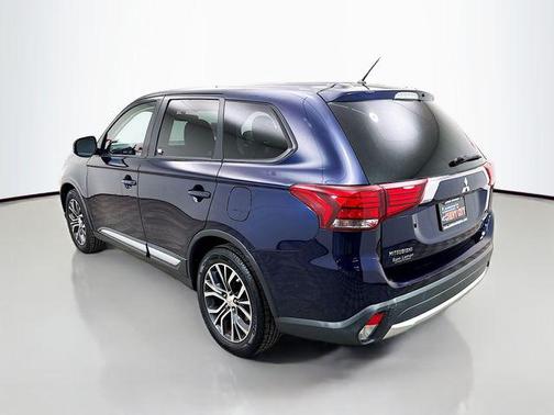 2016 Mitsubishi Outlander ES