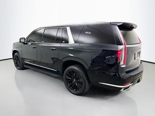 2022 Cadillac Escalade ESV Premium Luxury