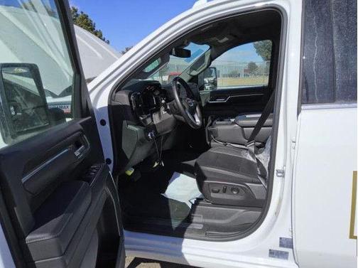 2025 GMC Sierra 2500 SLT