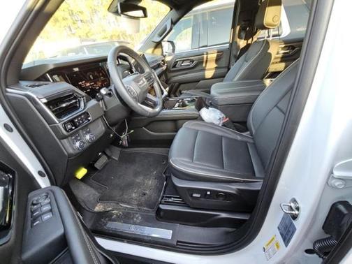 Summit White 2025 GMC Yukon XL 4WD Elevation