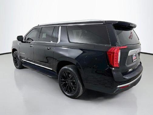 Onyx Black 2022 GMC Yukon XL SLT