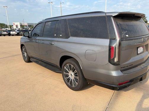 Satin Steel Metallic 2022 Cadillac Escalade ESV Sport Platinum