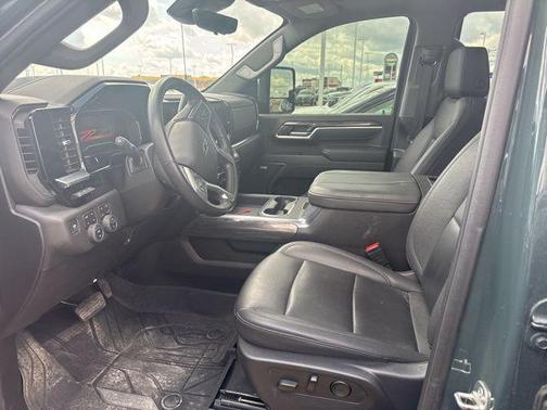 2025 Chevrolet Silverado 3500 LTZ