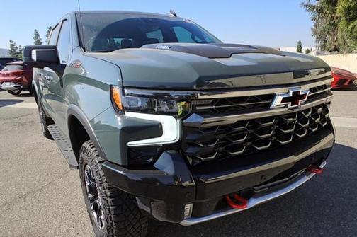 2025 Chevrolet Silverado 1500 ZR2