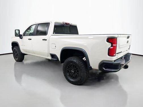 2026 Chevrolet Silverado 2500 Crew Cab, Standard Bed, XR2, 4WD