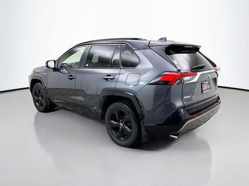 2020 Toyota RAV4 Hybrid SE